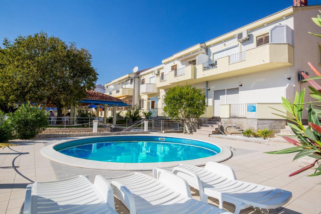 Apartments Duje Ribnica Obrovac Kültér fotó