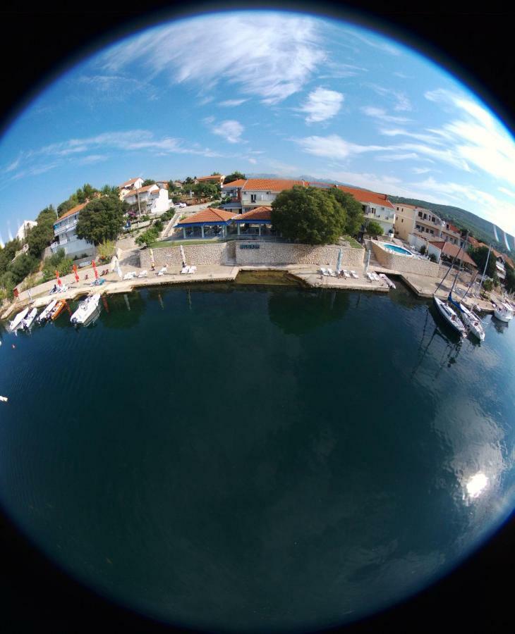 Apartments Duje Ribnica Obrovac Kültér fotó